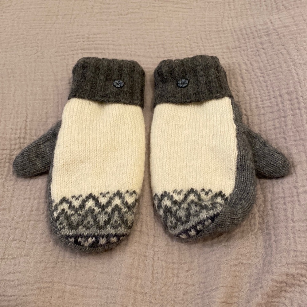 Wool gloves. - Picture 3 of 8
